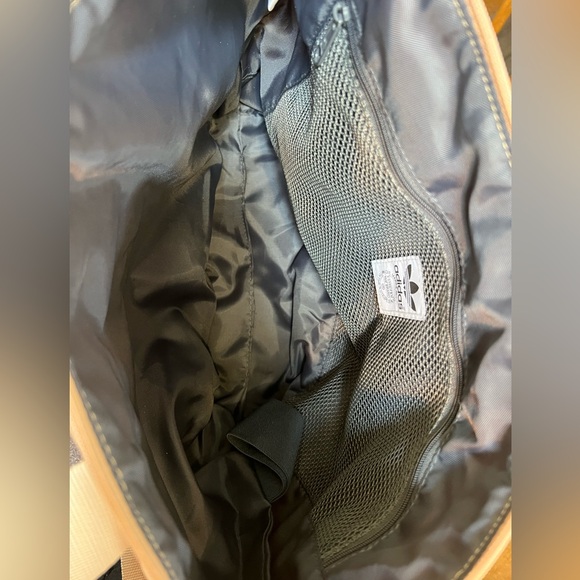 Adidas PUFFER SHOPPER TOTE BAG - Picture 5 of 14